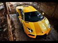 Lamborghini Avendator Sarı