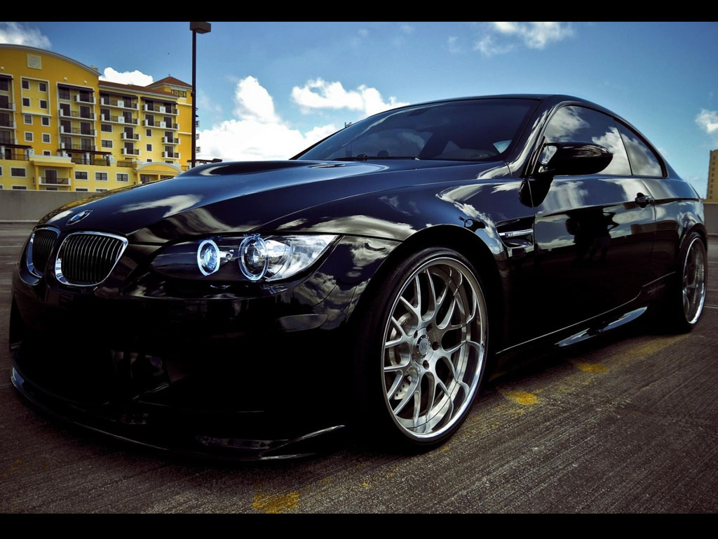 Modifiyeli BMW M3 Siyah wallpaper