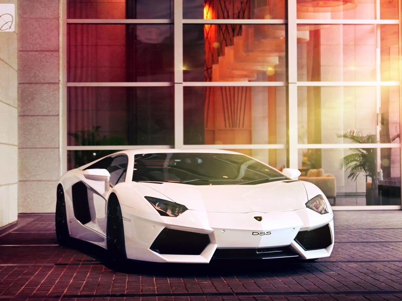 Modifiyeli Lamborghini Aventador Beyaz wallpaper