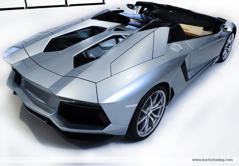 Lamborghini Avendator Roadster 2013