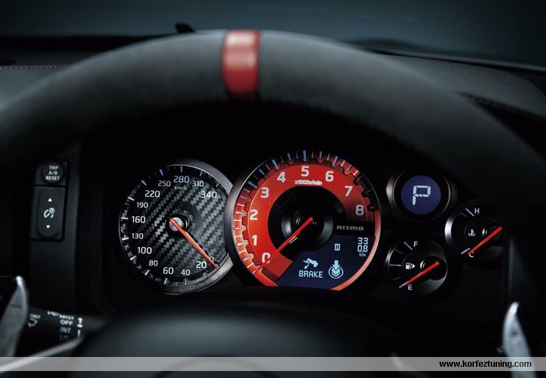 2015 Nissan GT-R  Nismo