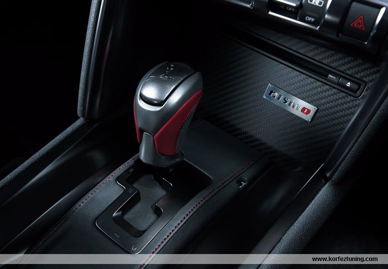 2015 Nissan GT-R  Nismo